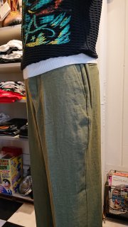 <img class='new_mark_img1' src='https://img.shop-pro.jp/img/new/icons1.gif' style='border:none;display:inline;margin:0px;padding:0px;width:auto;' />Wear Masters   Linen Trousers  Ollve