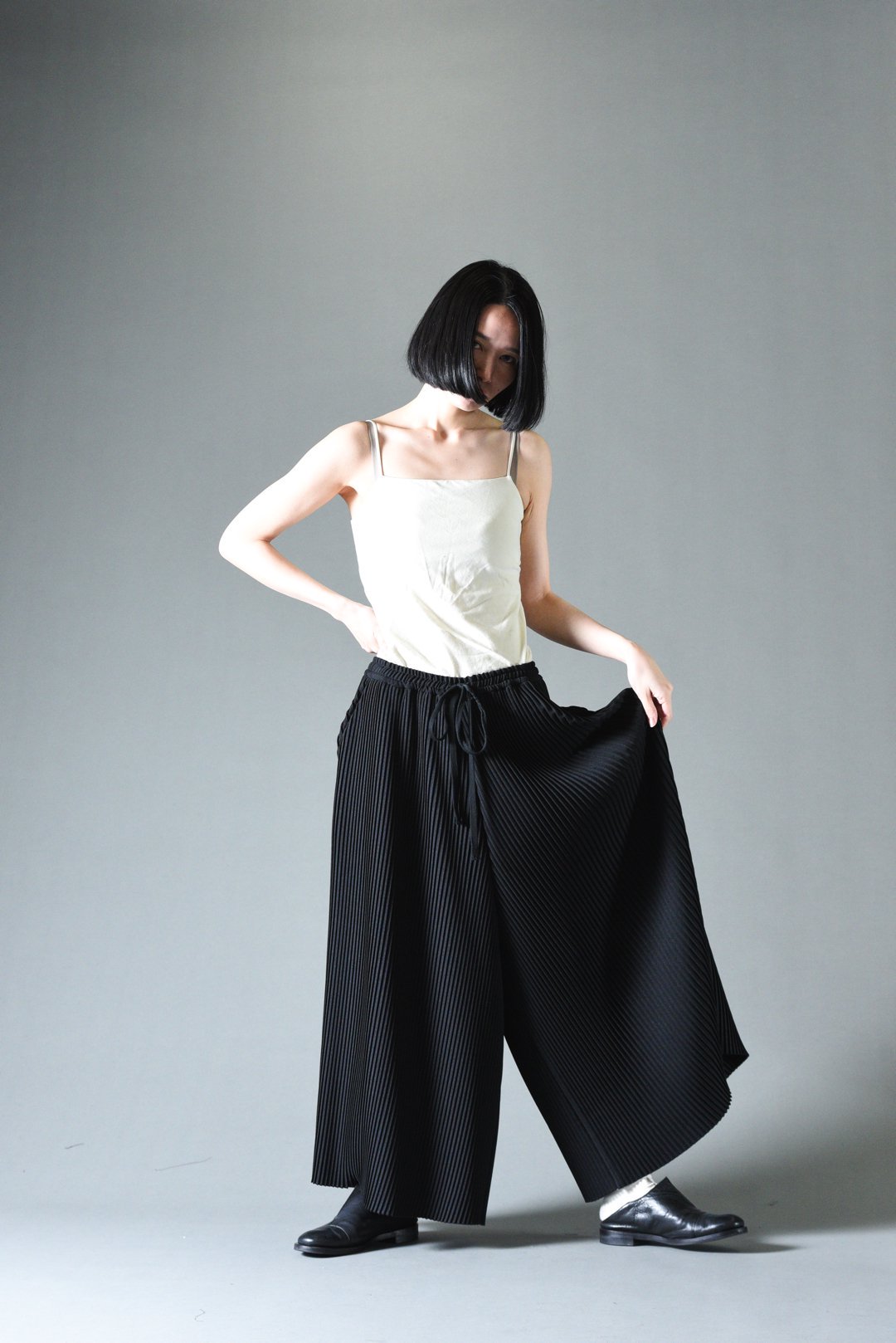 Pleats 袴 Pants - BISHOOL