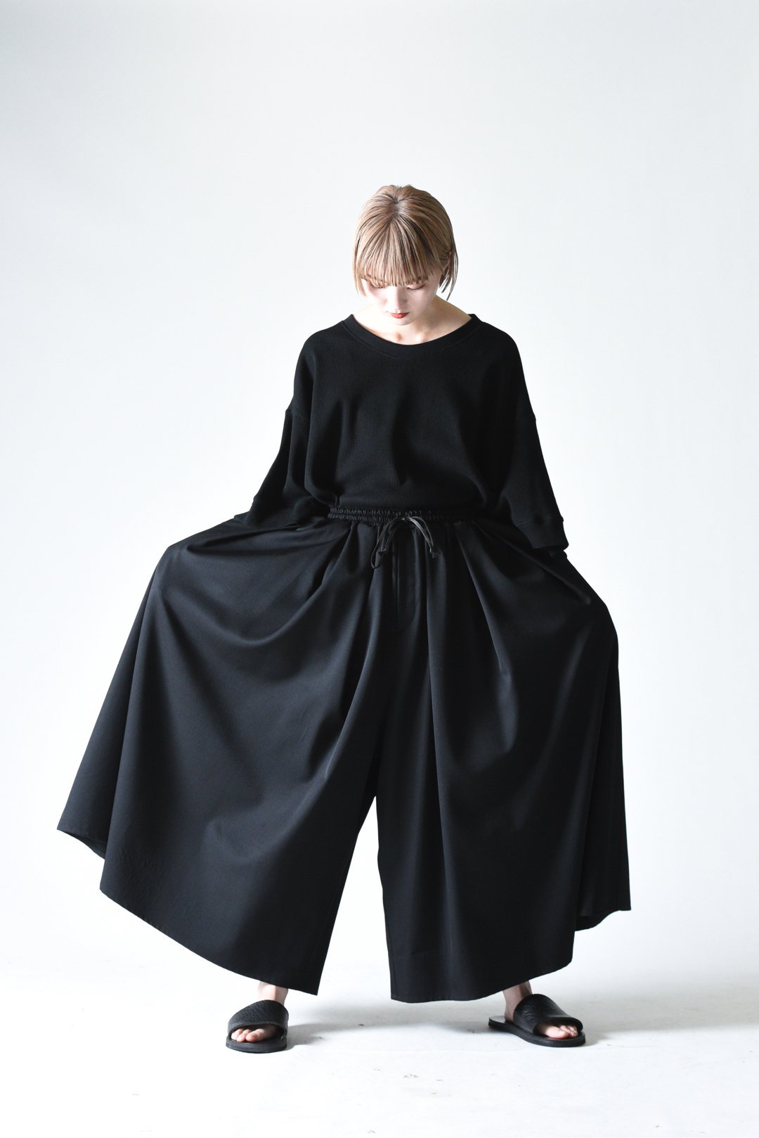 Wool Gabardine 3 Tuck 袴 Pants - BISHOOL