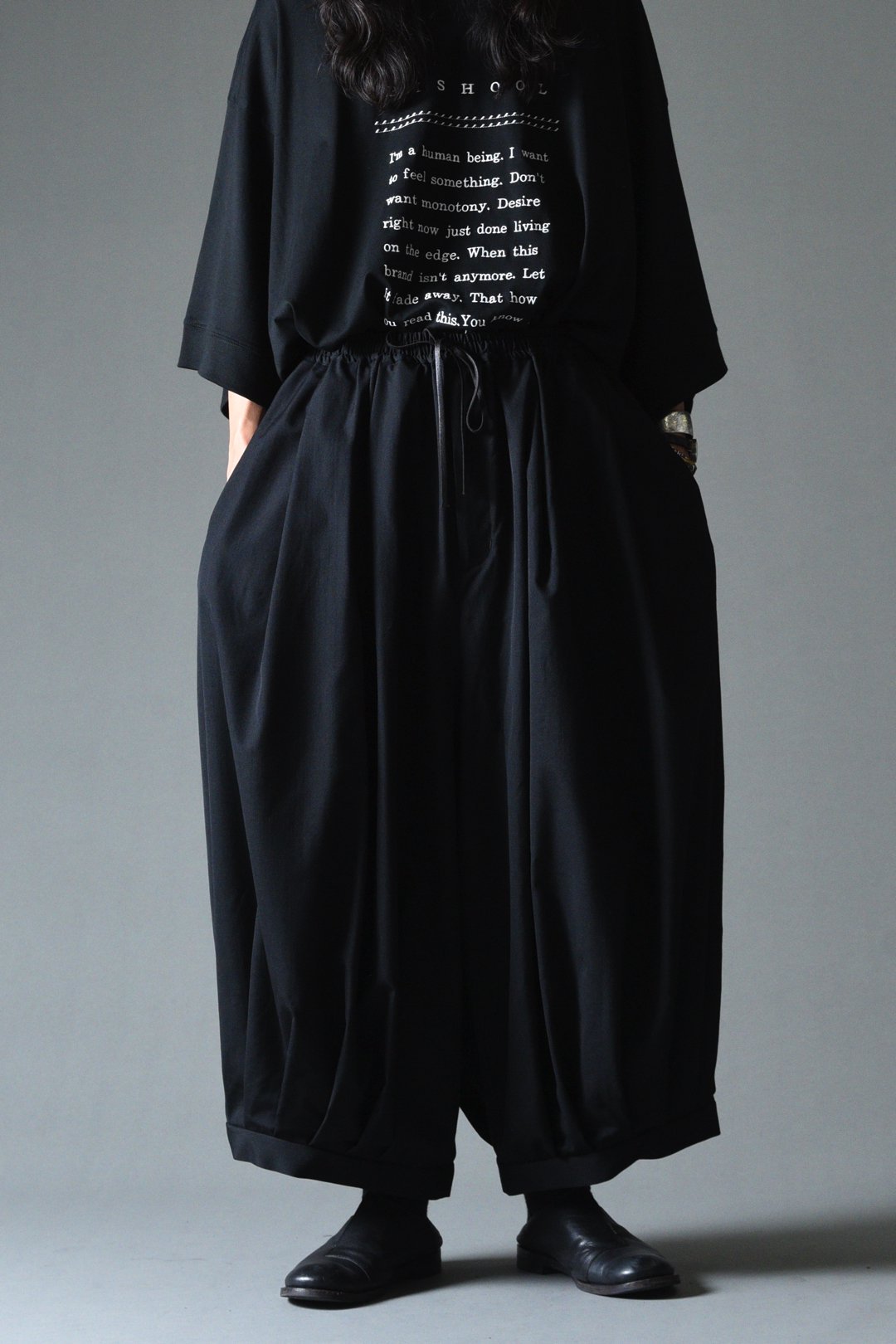 Wool Gabardine Pumpkin Drape Pants black - BISHOOL