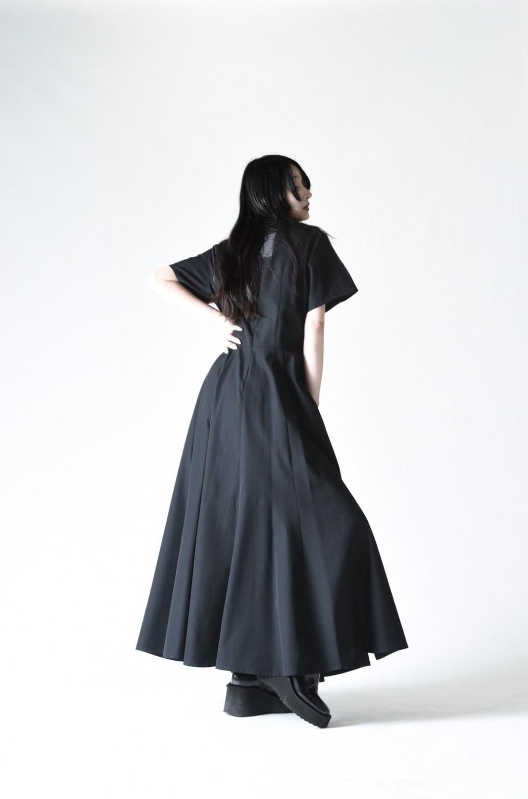 お値下げ中！】BISHOOL ウールギャバジン ワンピース ブラック