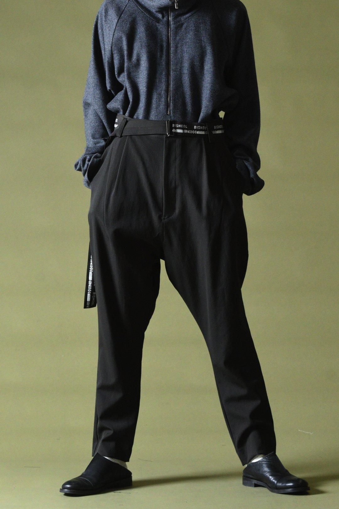 新品、タグ付きWOOL BELTED PANTS 新品、タグ付きWOOL BELTED PANTS