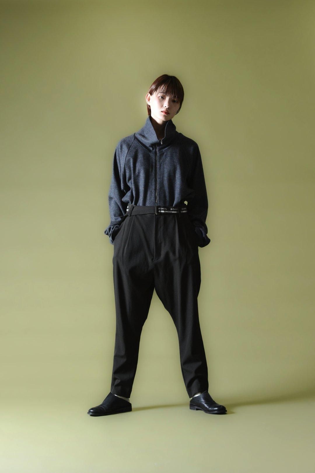 新品、タグ付きWOOL BELTED PANTS Wool Gabardine Belted 1 Tuck Slacks dark khaki - BISHOOL