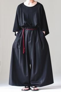 Wool Gabardine  Volume  black