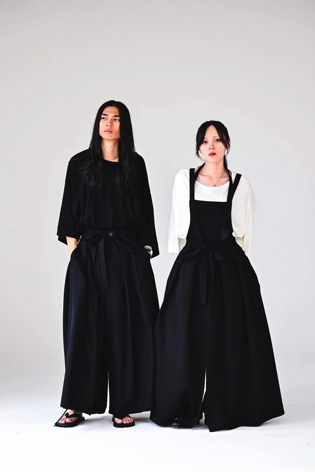 Wool Gabardine Wrap KIMONO Cloth black - BISHOOL