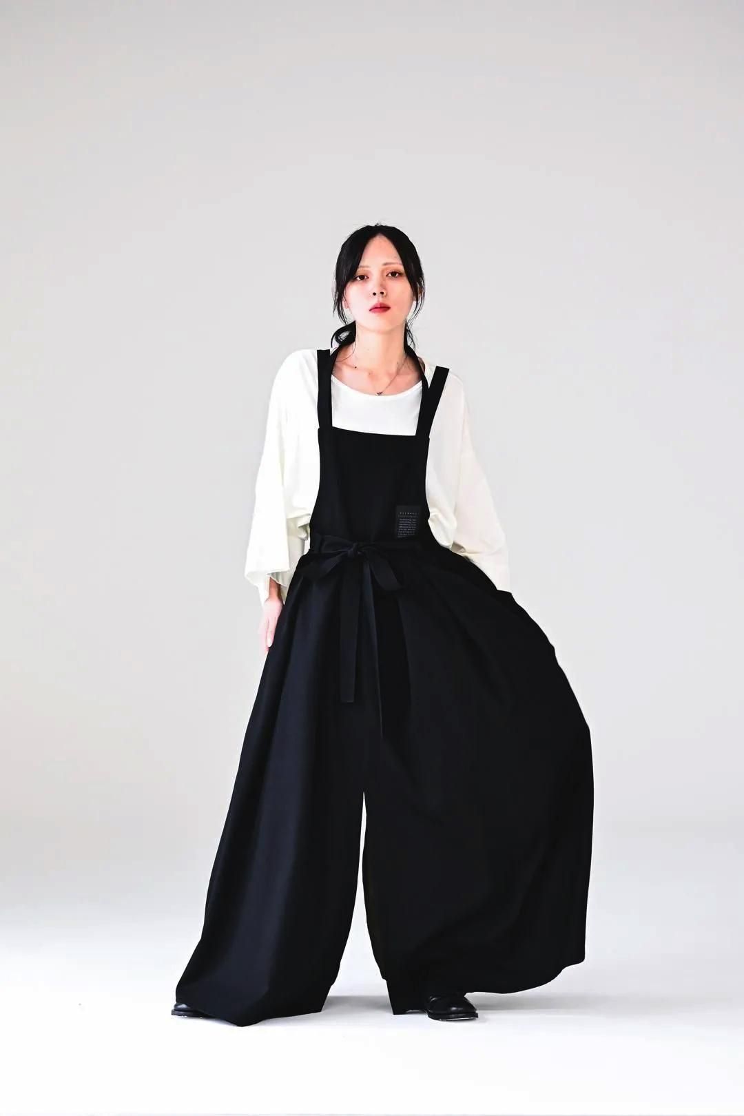 Wool Gabardine Wrap KIMONO Cloth black - BISHOOL