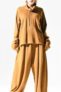 High Neck Zip Knit camel