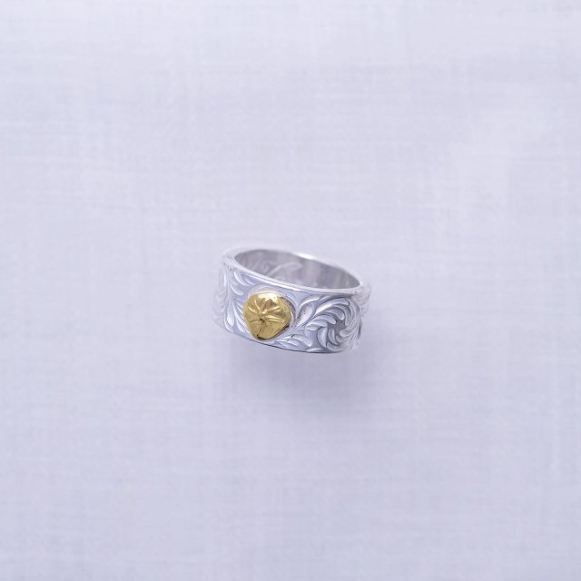 KARAKUSA Ring with Gold Point L