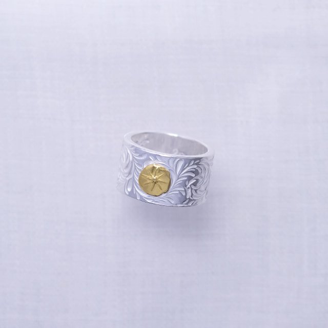 KARAKUSA Ring L with Gold Point L