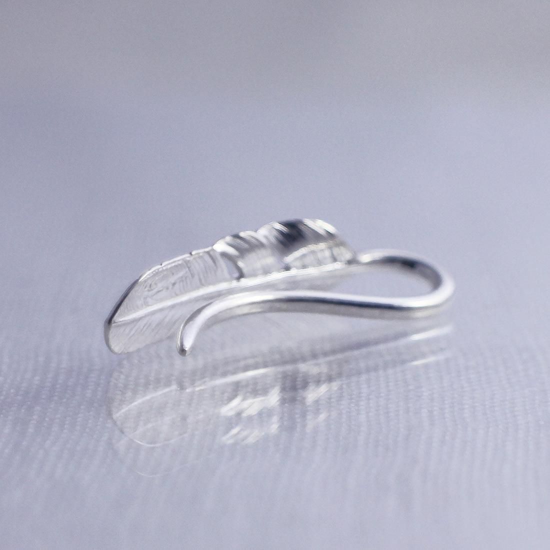 studio t&y ピアス STUDIO T&Y - Feather Droop Pierced Earing Left (SILVER