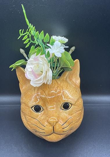 ウォールベース 猫真顔 Quail Ceramics（クエイル・セラミックス