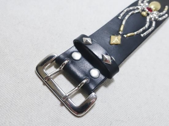 ナナフシ　レザー　スタッズ　ベルト　ブレスレット　ハンドメイド フラワースタッズ 革ブレス リストバンド ブラック 鋲ブレス 本