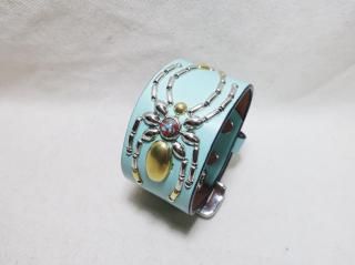 ナナフシ　レザー　スタッズ　ベルト　ブレスレット　ハンドメイド レザーバングル スタッズ レザーブレスレット ゴールド シルバー