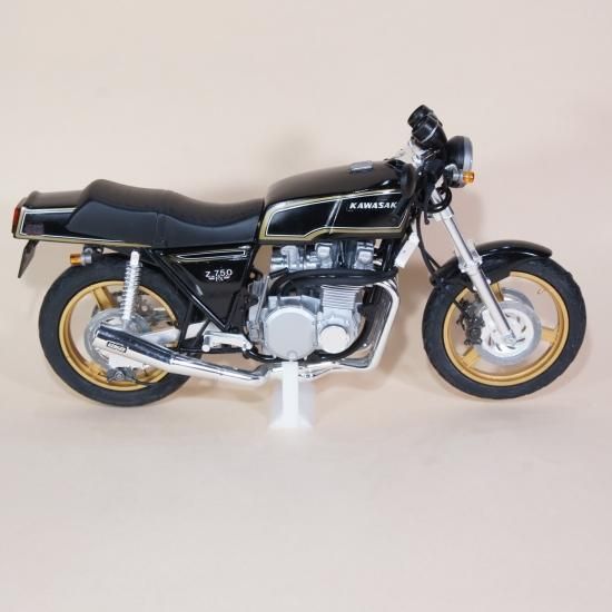 模型工房 ぶっぴ アオシマ製1/12カワサキZ750FXフルチューン 模型工房 ぶっぴ アオシマ製1/12カワサキZ750FXフルチューン