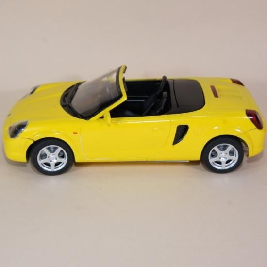 模型工房 ぶっぴ 塗装・組立済みフジミ製1/24トヨタMR-S