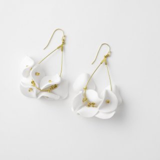 MION JEWELRY white flowers