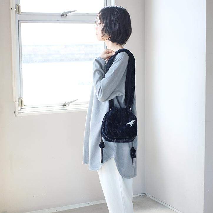 ebagos エバゴス ソフトレザー巾着バッグ ブラック