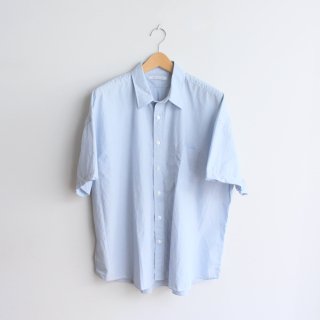 <img class='new_mark_img1' src='https://img.shop-pro.jp/img/new/icons3.gif' style='border:none;display:inline;margin:0px;padding:0px;width:auto;' />REGULAR WIDE S/S SHIRT-TYPEWRITER BLUE