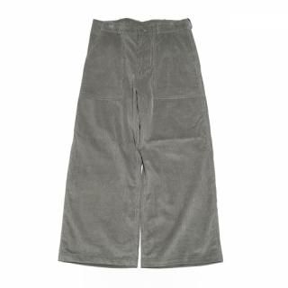 <img class='new_mark_img1' src='https://img.shop-pro.jp/img/new/icons3.gif' style='border:none;display:inline;margin:0px;padding:0px;width:auto;' />BAKER PANTS-SOCCER CORDUROY (GREEN)