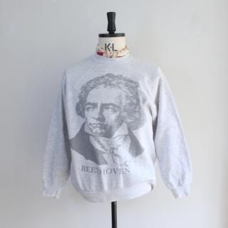 <img class='new_mark_img1' src='https://img.shop-pro.jp/img/new/icons3.gif' style='border:none;display:inline;margin:0px;padding:0px;width:auto;' />NO.6 OLD CLOTHES Beethoven Sweat 