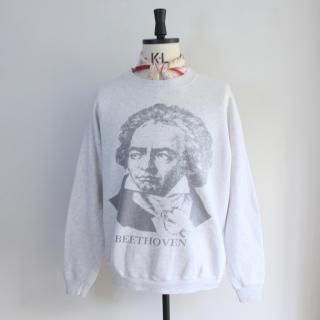<img class='new_mark_img1' src='https://img.shop-pro.jp/img/new/icons3.gif' style='border:none;display:inline;margin:0px;padding:0px;width:auto;' />NO.9 OLD CLOTHES Beethoven Sweat 
