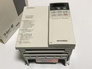 [ʸ¤]ɩŵ С FR-A024-1.5KP(FR-A024-1.5K+FR-PU03å)200V 1.5kw