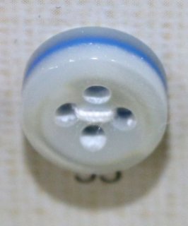 プラスチックボタン　四つ穴　ESS8