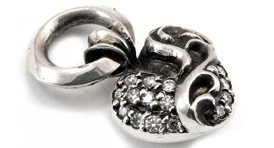 クロムハーツ（Chrome Hearts）ペンダント ハート チャーム パヴェ