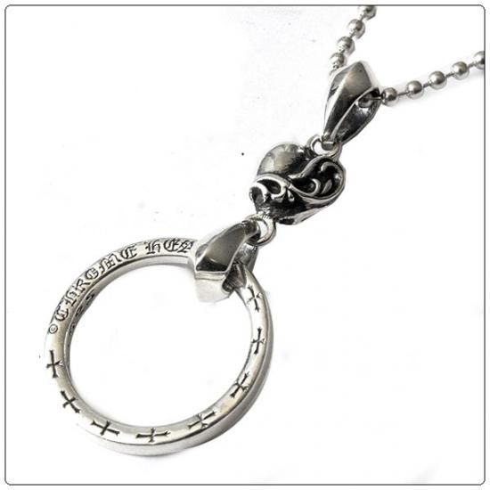 クロムハーツ（Chrome Hearts）ペンダント アイウェア ループ ハート 