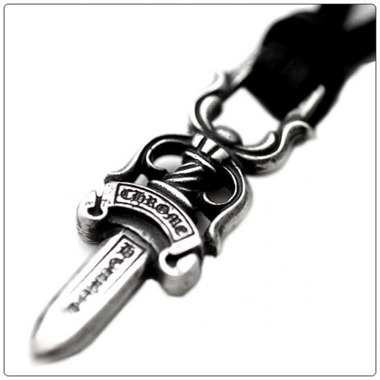 クロムハーツ ペンダント ネックレス Chrome Hearts 10 ダガー ペンダント ネックレス クロム ハーツ