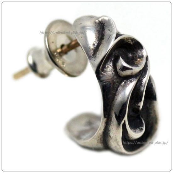 クロムハーツ Chrome Hearts ピアス カーブド ティアドロップ クロム ハーツ