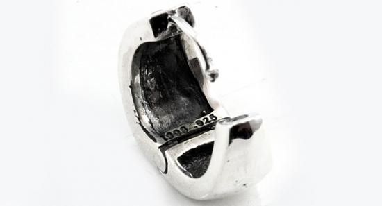 クロムハーツ(Chrome Hearts)ピアス ナローVバンドライト クロムハーツ(Chrome Hearts)ピアス ナローVバンドライト