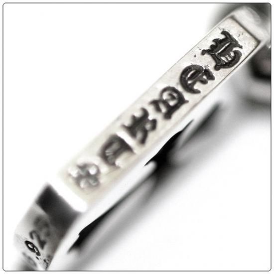 クロムハーツ(Chrome Hearts)ドッグタグ タイニーカットアウト クロムハーツ(Chrome Hearts)ドッグタグ タイニーカットアウト