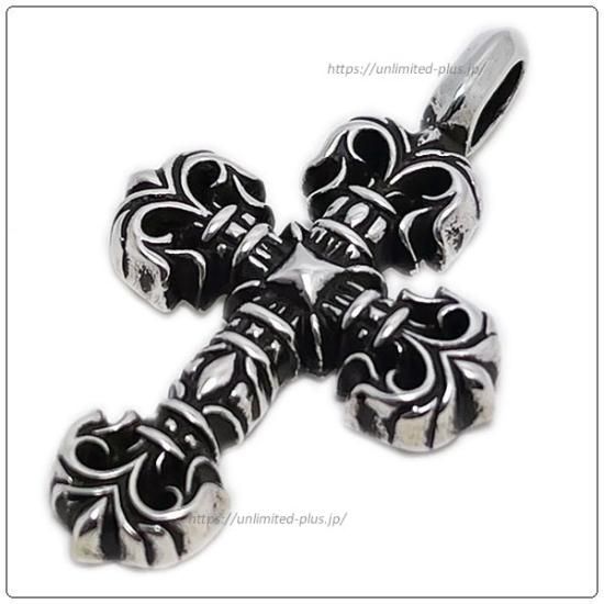 クロムハーツ(Chrome Hearts)フィリグリー クロス タイニー クロムハーツ(Chrome Hearts)フィリグリー クロス タイニー