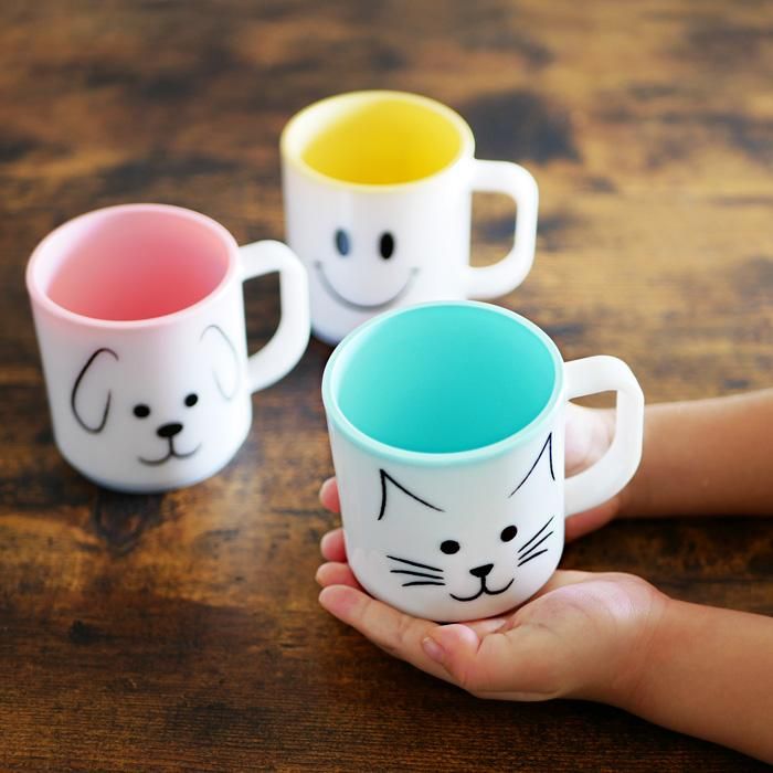 おしゃれな名入れマグカップ コップ かわいいネコイラスト キッズ0ml とくべをつくる雑貨店 オーダーメイドのメモリアル記念ギフト
