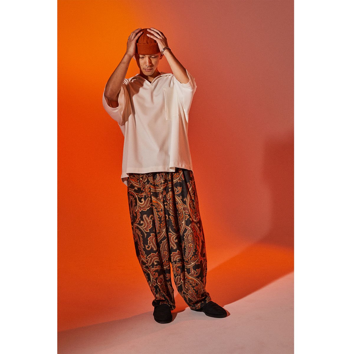 PAISLEY VELOR BALLOON PANTS - TIGHTBOOTH PRODUCTION