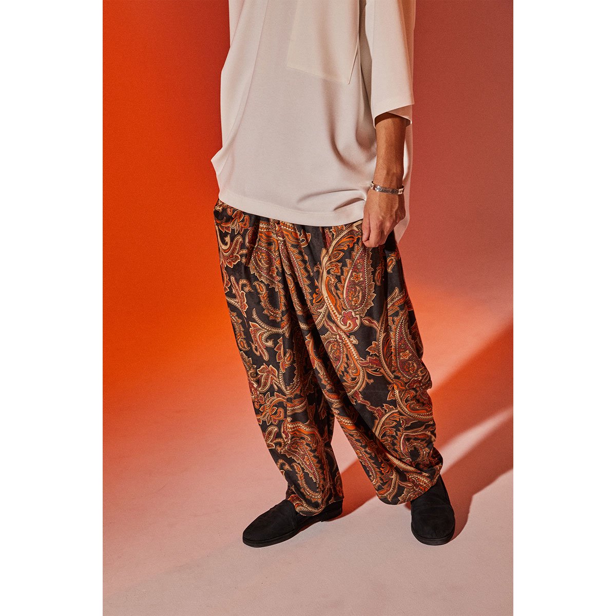 PAISLEY VELOR BALLOON PANTS - TIGHTBOOTH PRODUCTION