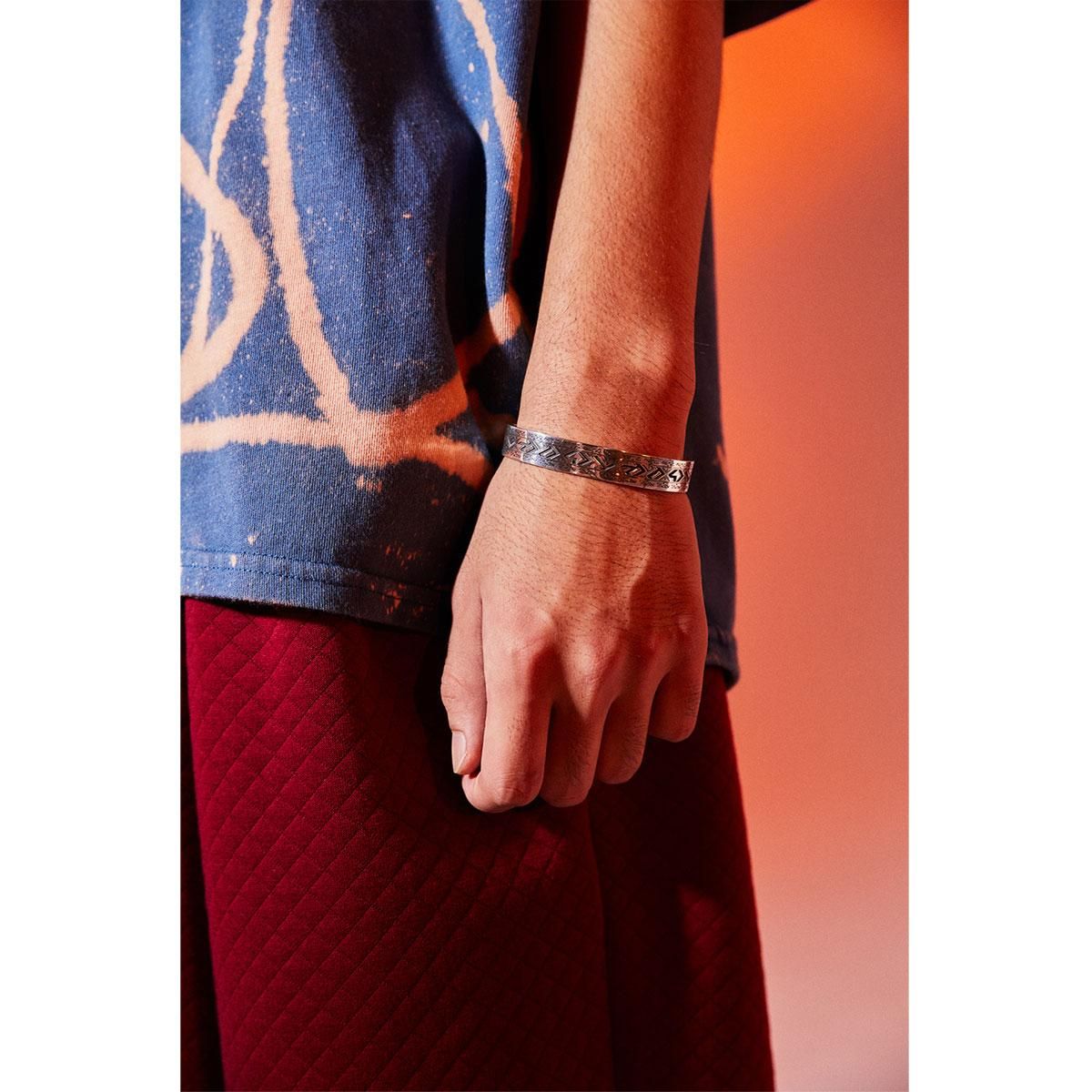TIGHTBOOTH WARNING TAPE BANGLE | aventueras.ch