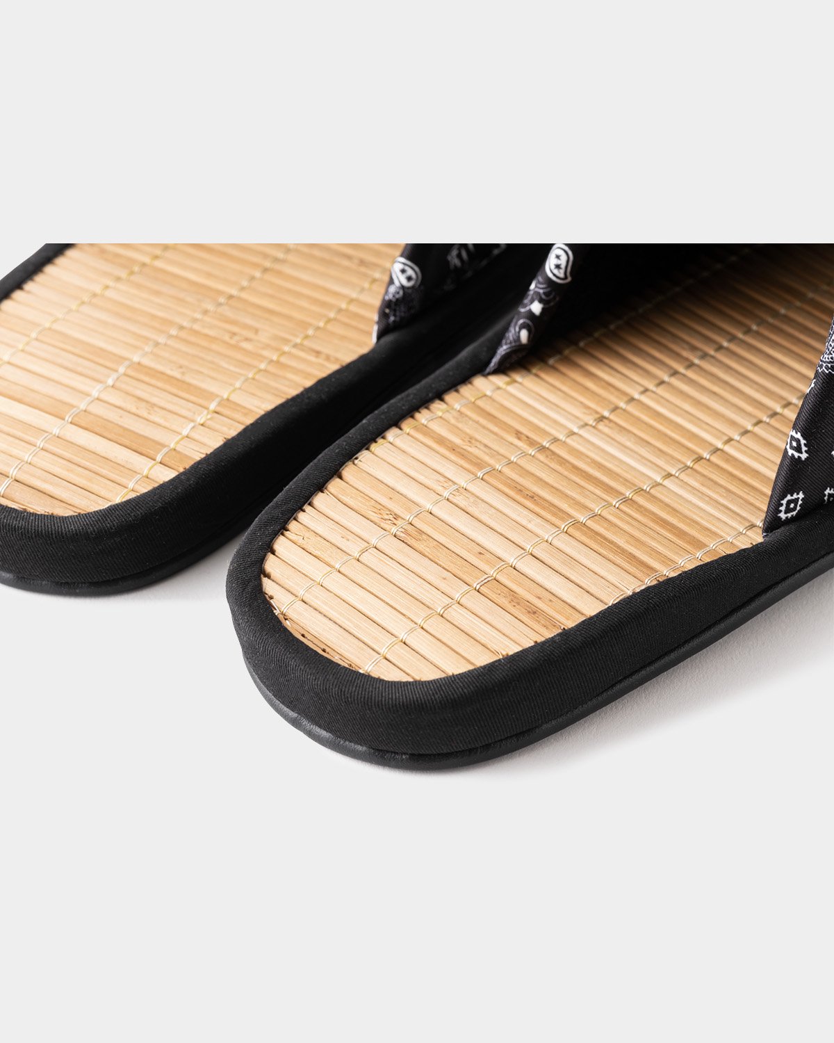 PAISLEY ROOM SANDAL - TIGHTBOOTH® タイトブース オフィシャルウェブ