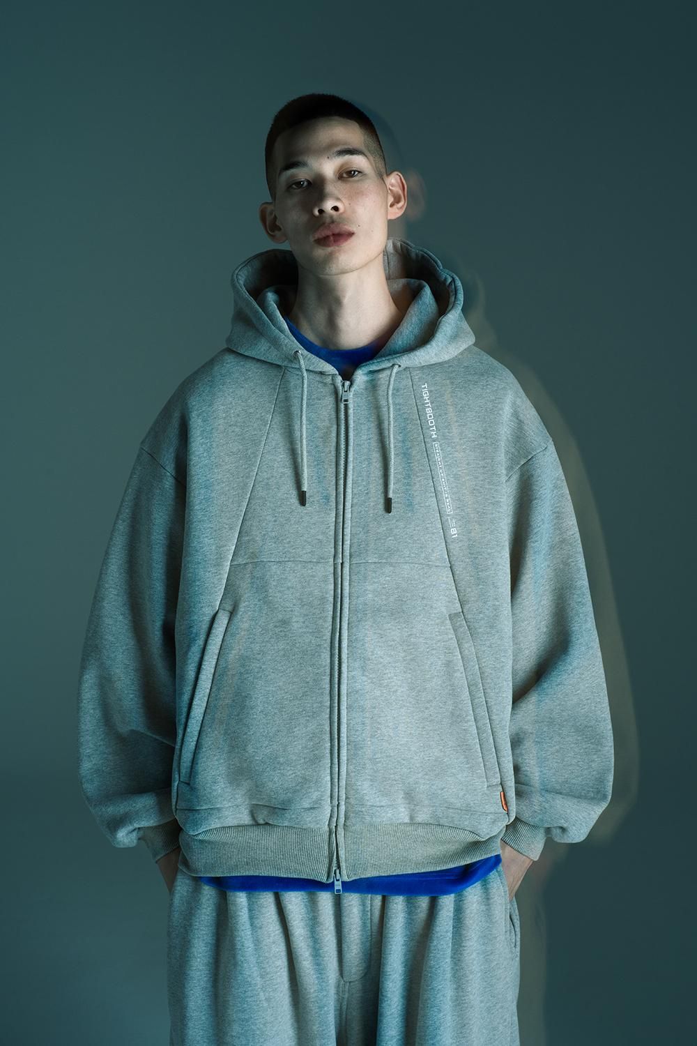 PYRAMID ZIP HOODIE - TIGHTBOOTH® タイトブース オフィシャル PYRAMID ZIP HOODIE - TIGHTBOOTH® タイトブース オフィシャル