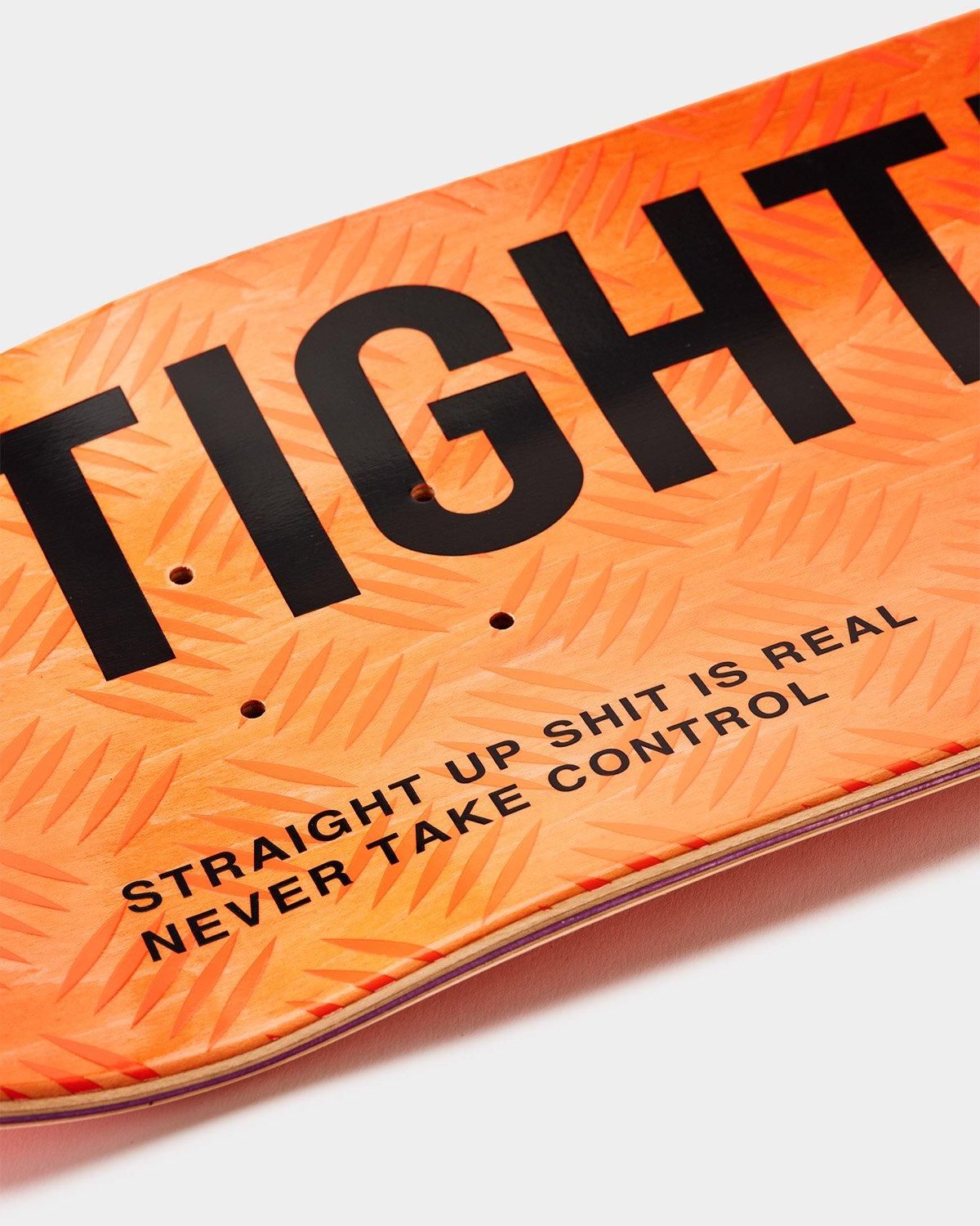 CP LOGO ORANGE - TIGHTBOOTH® タイトブース オフィシャルウェブサイト