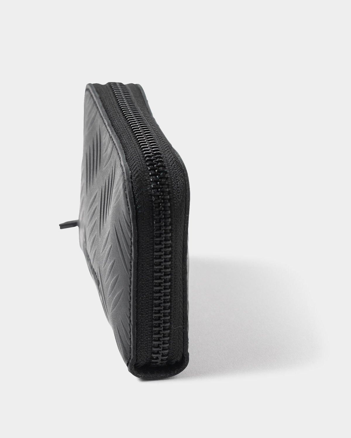 CHECKER PLATE LEATHER ZIP WALLET - TIGHTBOOTH® タイトブース CHECKER PLATE LEATHER ZIP WALLET - TIGHTBOOTH® タイトブース