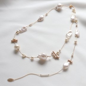 Glas pearl necklace（ガラスパールネックレス）