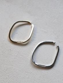 <img class='new_mark_img1' src='https://img.shop-pro.jp/img/new/icons14.gif' style='border:none;display:inline;margin:0px;padding:0px;width:auto;' />Oval earcuff/L sizeʥХ륤䥫/L