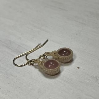 ピンクカルセドニーピアス - atelier ツチトカゼ