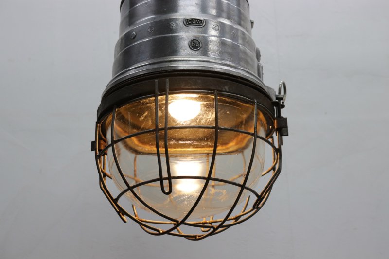 ドイツ製 ビンテージ ペンダントランプ 吊り照明 防爆ランプ アルミ