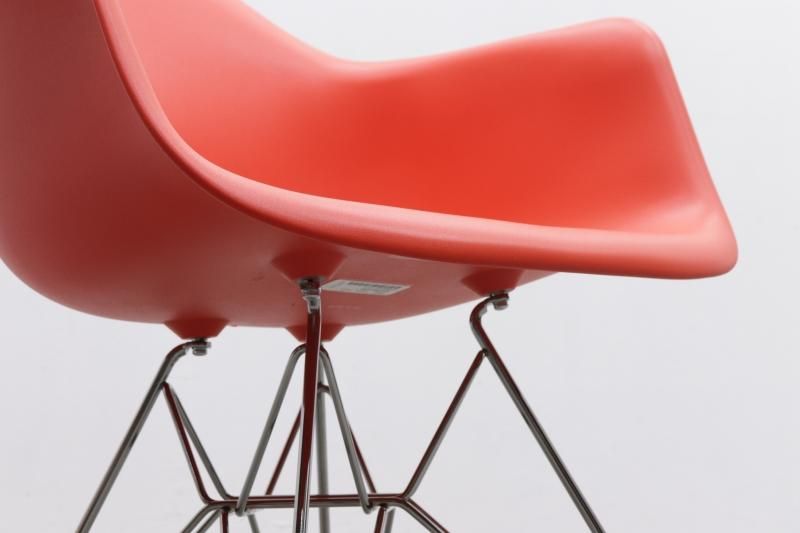 Herman Miller ハーマンミラー イームズ アーム プラスチック シェル 
