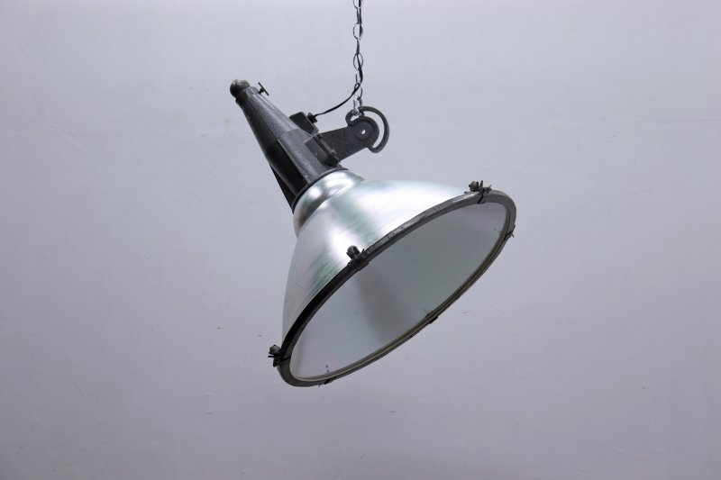 ヴィンテージ チェコ インダストリアル ペンダントライト ランプ 照明