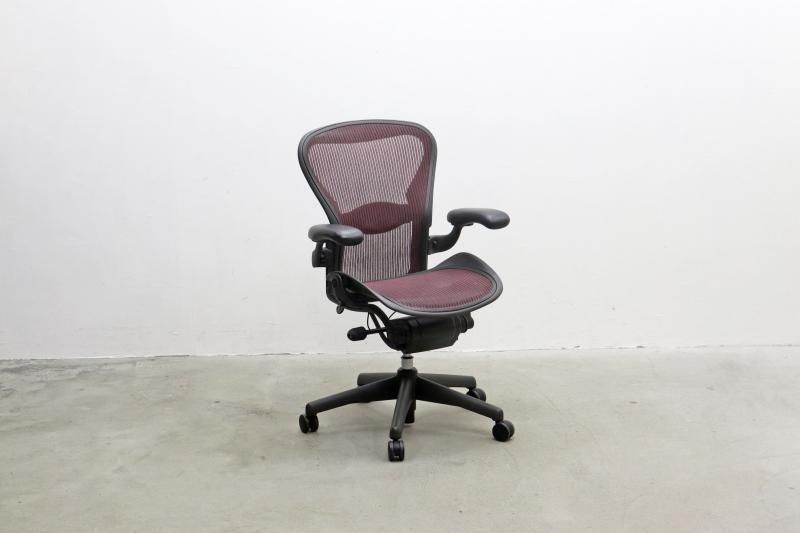 ハーマンミラー アーロンチェア Bサイズ フル装備 Herman miller Aeron