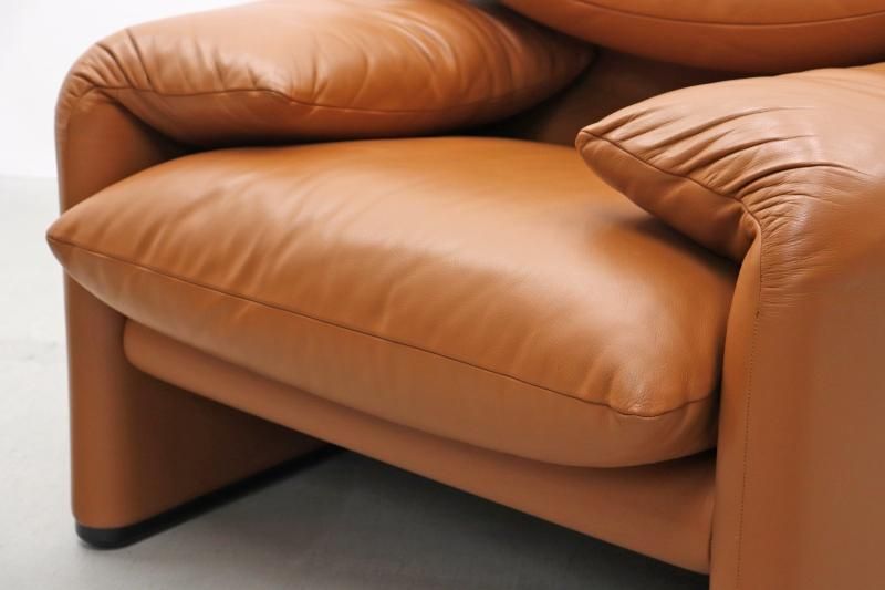 Cassina カッシーナ マラルンガ ちがい オットマン ブラック 本 Cassina カッシーナ マラルンガ ちがい オットマン ブラック 本